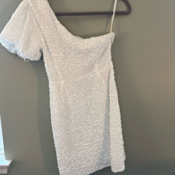 Petal & Pup White Sequin One-Shoulder Mini Dress - Picture 4 of 4